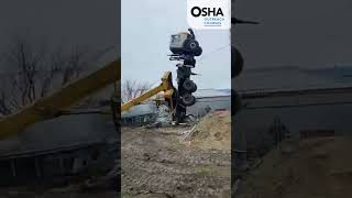 Crane Rigging Fails  Crane Operator  Crane Accidents Compilation  Safety Training crane [upl. by Hakilam218]