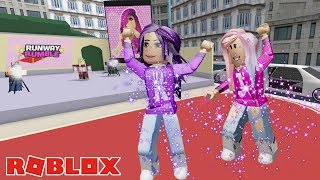 WHO IS THE SPARKLIEST ROBLOXIAN  Roblox Runway Rumble [upl. by Trumann843]