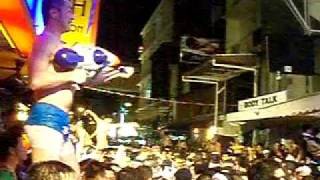 🇹🇭 Songkran very gay at Silom soi 4 Bangkok 2011 曼谷潑水節非常Gay [upl. by Friedrick]