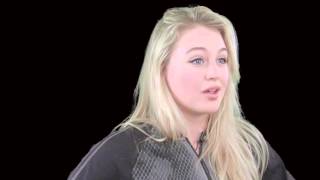 Iskra Lawrence on How Clothes Fit Her Body and Her Favorite Stretchy Jeans  ASK ISKRA  015 [upl. by Ai]