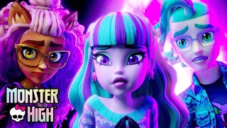 Twyla Manipulates Dreams Using Her Powers w Clawdeen Deuce amp Draculaura  Monster High [upl. by Westney]