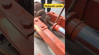 Hydraulic puller for pulley extraction [upl. by Atival582]