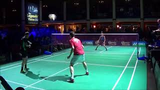 Lee Chong Wei et Taufik Hidayat face à Peter Gade et Viktor Axelsen [upl. by Ainat977]