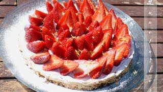 tarte aux fraises sur dacquoise aux amandes et citron Lunetoiles [upl. by Atlante]