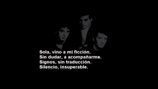 SODA STEREO  Estoy azulado Letra [upl. by Avlasor310]