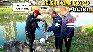 REJEKI NOMPLOK Mancing Nila liar di sungai dapat banyak warga sampai Heboh mau beli ikan saya [upl. by Duwe]