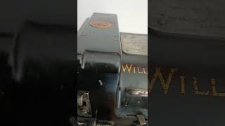 Willcox amp Gibbs Straw Hand Stitch hat BOX machine [upl. by Farrah]