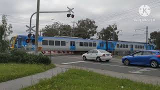 Station St Level crossing Thomastown [upl. by Teddman125]