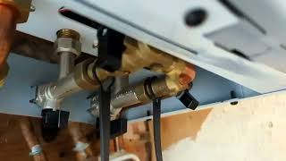 Baxi Duo Tec Low Pressure  E119 Error code  How To Increase the Pressure [upl. by Peppard]