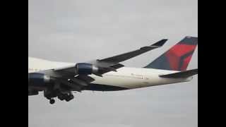 Delta 747400 landing RW 33L at BWI [upl. by Eenwat699]