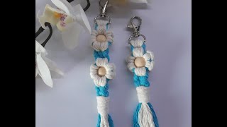 Chaveiro porta chaves Flor  Flower Keychain macramê [upl. by Arin]