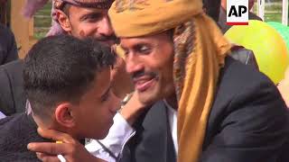 Yemenis celebrate Eid amid conflict [upl. by Anyahs]