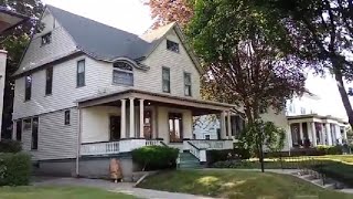 Elgin Illinois historic homes summer 2022  Historic district of Elgin along Chicago St and nearby [upl. by Annahgiel]