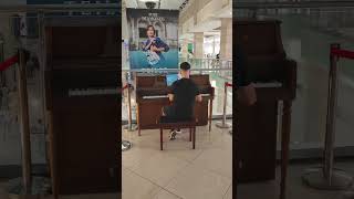 Tineri talentați care cântă la pian in Afi Cotroceni Mall aficotroceni piano pian music [upl. by Jezebel]