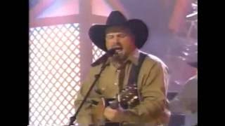 Garth Brooks amp Steve Wariner Longneck Bottle Live [upl. by Ventura392]