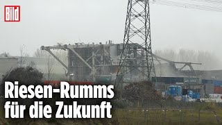 HAMBURG Diese Sprengung ist ein Meilenstein [upl. by Cherrita714]