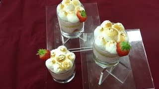 Semifreddo alle fragole e meringa allitaliana dolce senza bisogno di cottura [upl. by Ahsiemat]