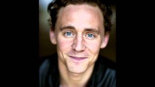 The Red Necklace  Read by Tom Hiddleston  CD 2 Track 9 [upl. by Lletnom]