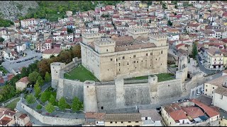 IL CASTELLO DI CELANO NON HA UNA LEGGENDA BENSI UNA STORIA VERA  VIAGGIA CON WALLACE [upl. by Livvy]