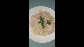 Spaghettis au saumon et à la crème fraîche [upl. by Ryley]