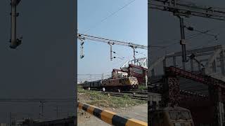 😍22113 Bandra TKochuveli SF Express🔥 Crossing with WAP7⚡shorts indianrailways youtubeshorts [upl. by Liahcim]