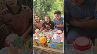 Bây giờ mấy cháu muốn ăn gì 🍭🍓🍉🥤😂funny [upl. by Llehcsreh]