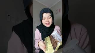 coklat dubai hazelnut shorts imgetlose nabila hijab mukbang makan coklat [upl. by Treva]