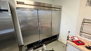 TRUE REACHIN COMMERCIAL REFRIGERATOR NOT WORKING [upl. by Anastasius]