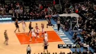 Derrick Rose TwoHanded TOMAHAWK Dunk against the Knicks April 12 2011 [upl. by Airetal503]