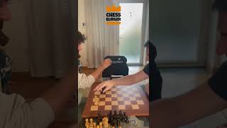 chessburgerTV scacchi [upl. by Ramon630]