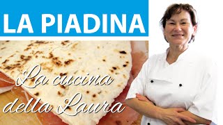 la piadina romagnola tradizionale  La cucina della Laura [upl. by Lenej]