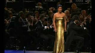 Operngala Anna Netrebko  quotBehind the scenesquot Teil1 [upl. by Adnuhsal]