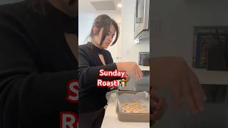 Sunday Roast recipes vegetarian vegan healthyfoods food cooking sundayroast dinner [upl. by Scherman]