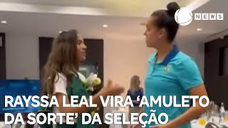 Rayssa Leal vira amuleto da sorte da seleção feminina [upl. by Sinnelg]