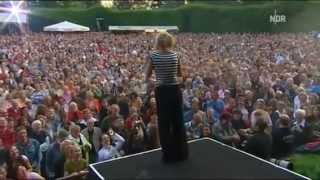 Ina Müller live im Stadtpark Hamburg  NDR 2007 [upl. by Kinghorn]