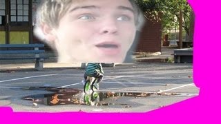 Jongen Spuit Op Schoolplein  Milkshakevlog 41  FUN [upl. by Laurie]