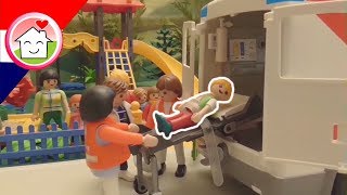 Playmobil filmpje Nederlands De Het kinderdagverblijf op de speelplaats  Familie Huizer ziekenhuis [upl. by Clementina]