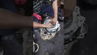 Automatic clutch kit fitting [upl. by Clova]