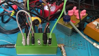 Effects pedal patchbay build [upl. by Kee]