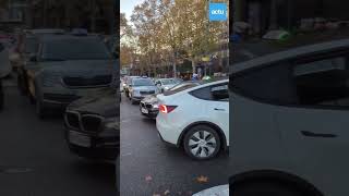 Mobilisation des taxis à Toulouse mardi 26 novembre [upl. by Zenia619]