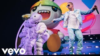 J Balvin Bad Bunny  LA CANCIÓN  EN VIVO [upl. by Ahsats503]