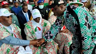 SEE WHAT HAPPENS AS SAHEED OSUPA MEETS ATIKU ABUBAKAR AT PDP CAMPAIGN IN LAGOS [upl. by Satsok]