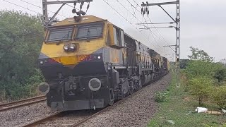 SSS HubballiAhmedabad Summer Special Led By UBL EMD Twins On A Hazy Morning [upl. by Waddington]