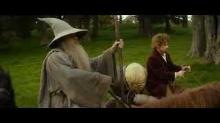 El Hobbit Un Viaje Inesperado Trailer 2 HD English Gandalfs Ending [upl. by Nnylram]