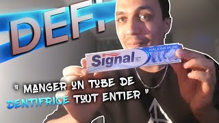 Vomissement en directe manger un tube de dentifrice Signal en entier [upl. by Ttirb]