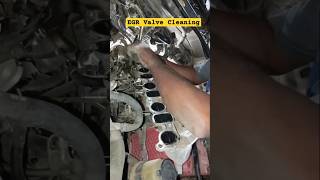 EGR Valve Cleaning Fortuner 👨‍🔧🔧⚙️ fortuner engine mechanic car 🚘🚘 [upl. by Nell70]