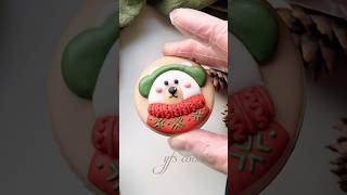 🎄🐻‍❄️Simple Christmas cookie decorating for beginners cookiedecorating christmas royalicing [upl. by Akeirahs587]