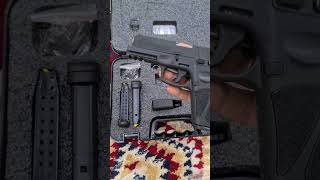 معرض السلاح السعودي Taurus g3 g2 sig sauer [upl. by Llecrep]