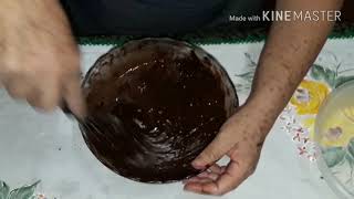 Receita BOLO DE CHOCOLATE NO MICROONDAS [upl. by Shishko148]