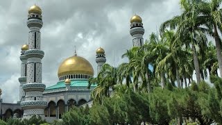 Southeast Asia  Brunei Bandar JameAsr Hassanil Bolkiah Mosque and Jerudong Park polo club [upl. by Goldner]